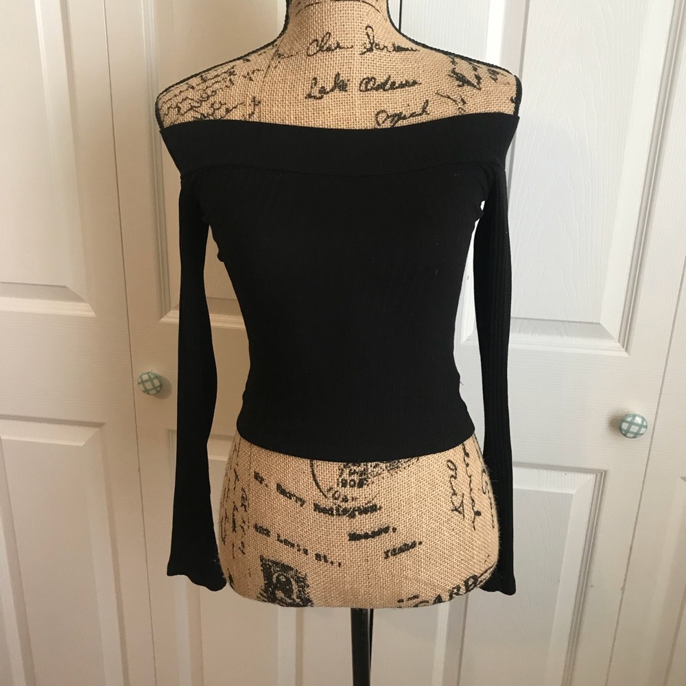 Forever 21 Black Off The Shoulder Crop Top